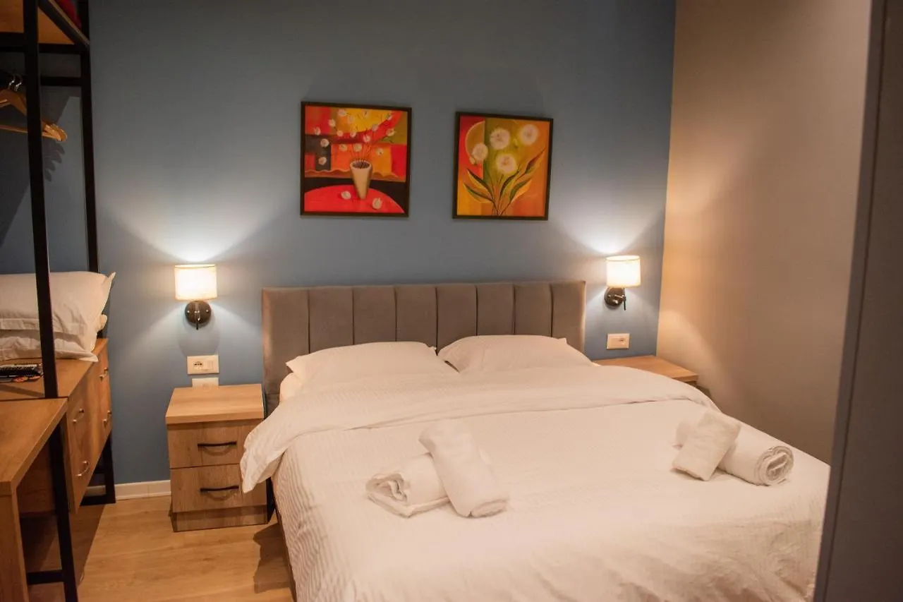 Hotel Tirona טיראנה