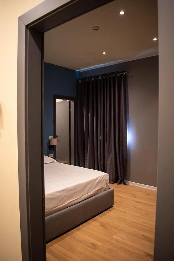 Hotel Tirona טיראנה